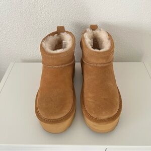 Bearpaw Tan Suede Ankle Boots with Fur Lining